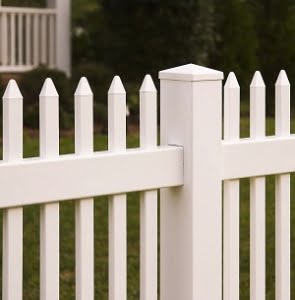 Future Outdoors Vinyl Fencing