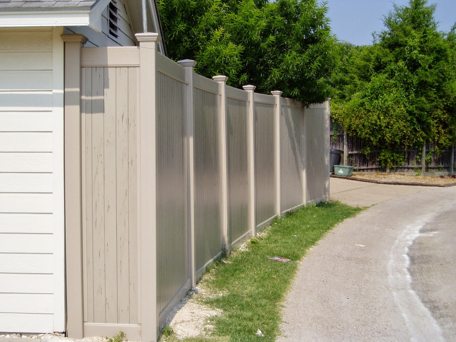 Future Outdoors Vinyl Privacy Fence